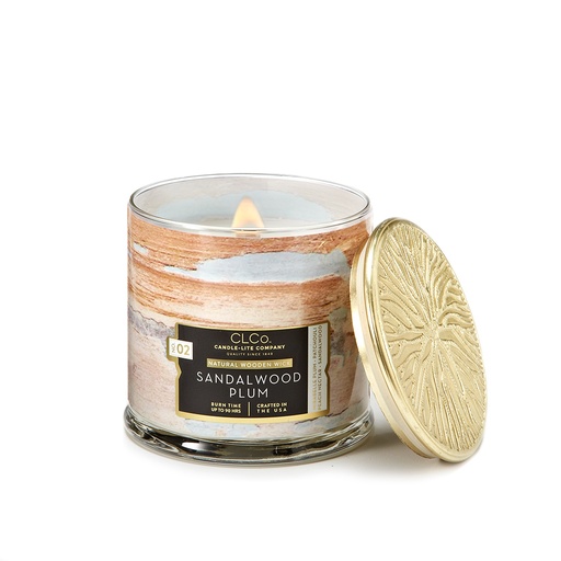 [15250] VELA 14 OZ TAPA DORADA PABILO EN MADERA SANDALWOOD PLUM CANDLE LITE (4330670)