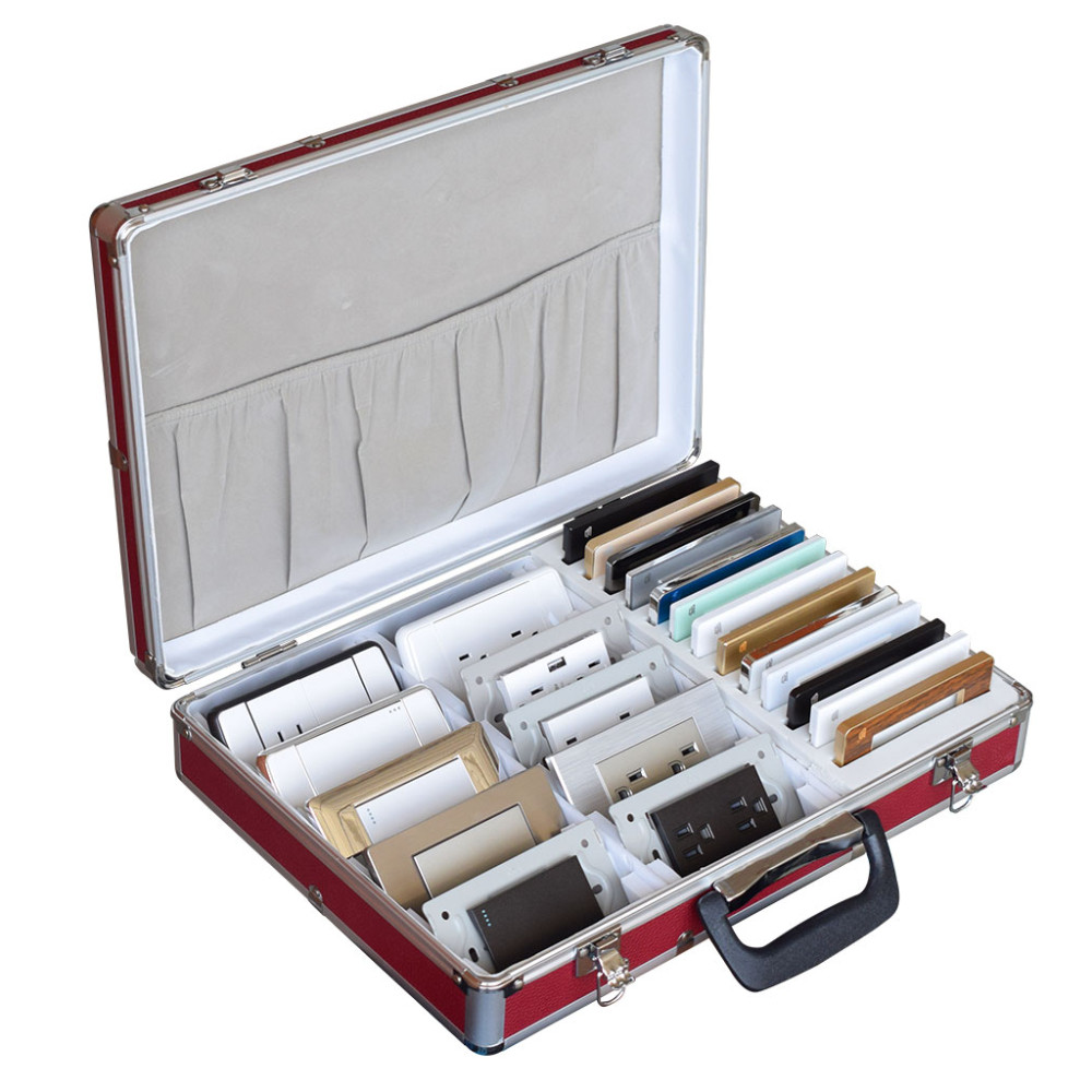 EXHIBIDOR DE LUXOR DUKE ENERGY (MALETA ARMADA)